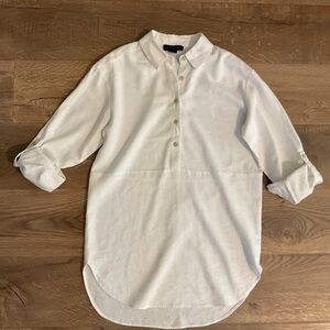 Tahari white linen long sleeved / roll sleeve tunic, XS